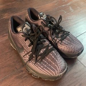 Nike KD’s size 5.5 boys 7.5 women